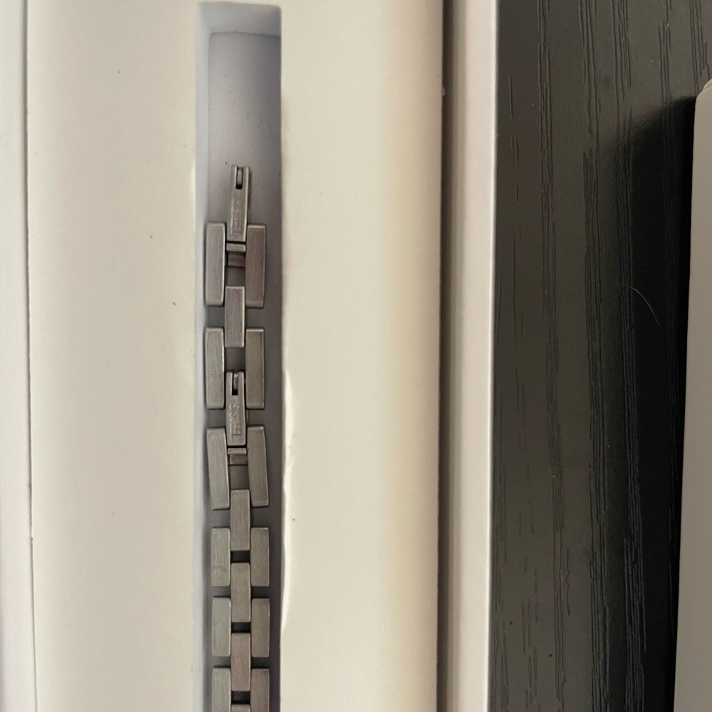 Silver Smart Bracelet - Picture 4 of 5